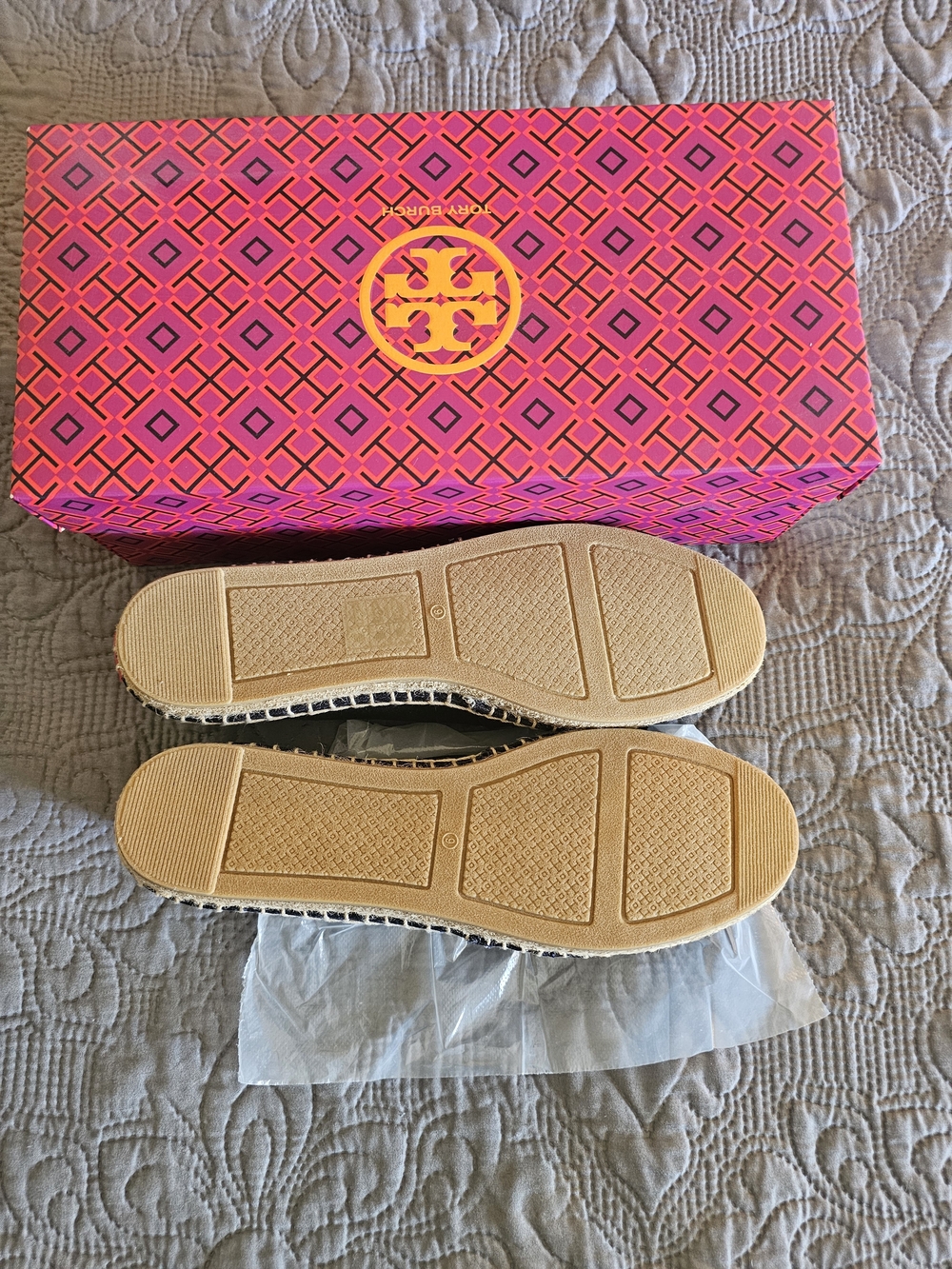 Tory Burch Navy Espadrille with Coral Logo - Picture 4 of 6